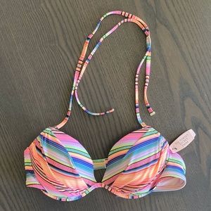 NWT VS Tease Halter Bikini Top